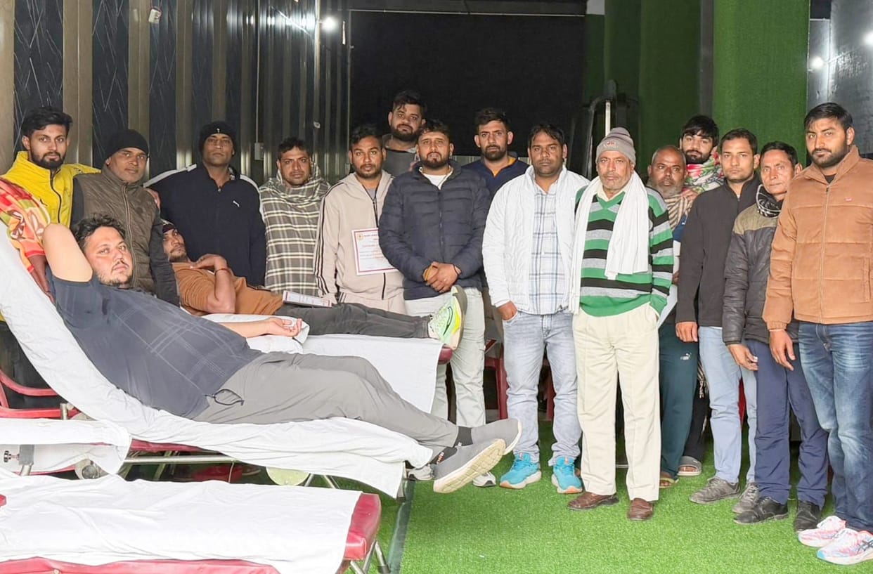 35 people donated blood in the camp