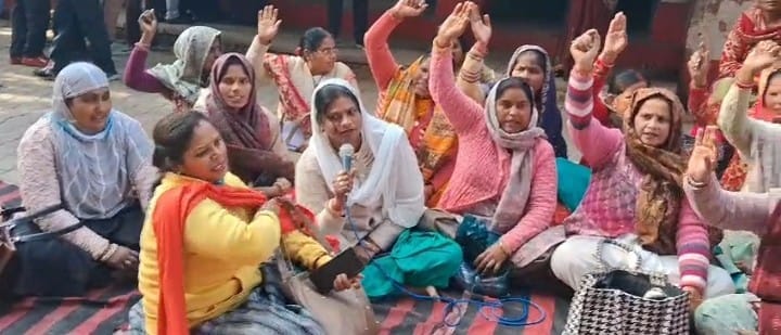 Asha and her companions are on indefinite strike