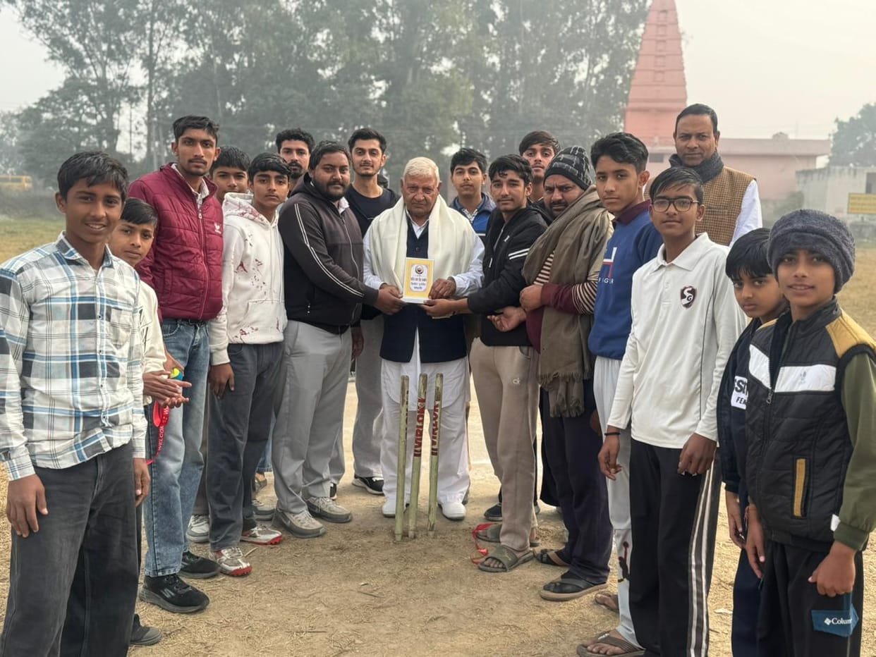 Mandhar's team defeated Dhaulra to win the cricket trophy