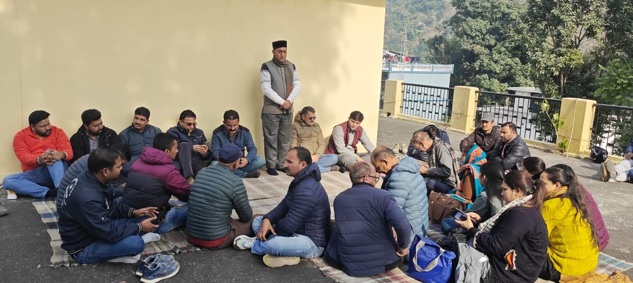Sahiya Revenue Outpost building sought from police