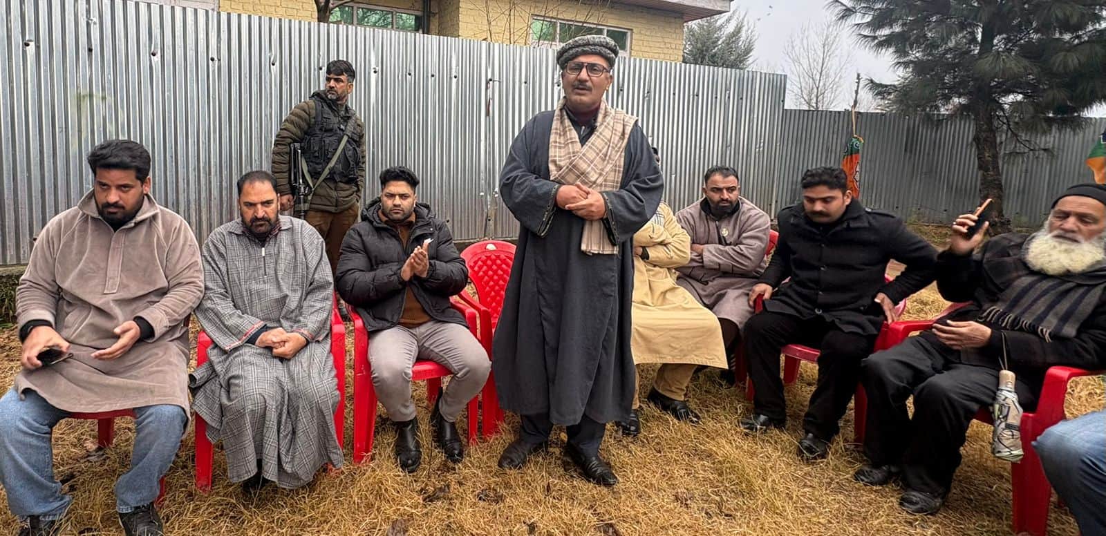 कुपवाड़ा में भाजपा की बैठक। संवाद