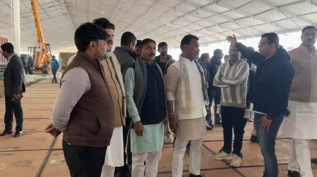 कार्यक्रम की तैयारी का जायजा लेते प्रभारी मंत्री, कलेक्टर , एसपी