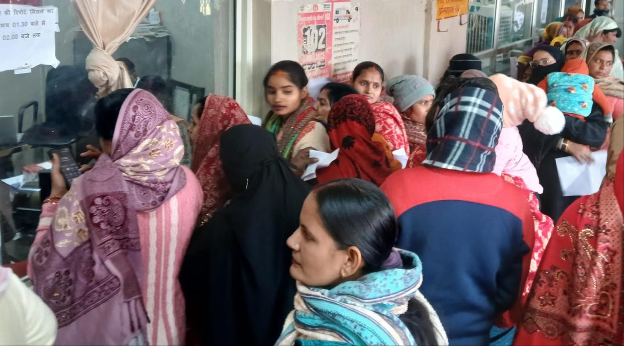 100 pregnant women had to undergo ultrasound tests at private centres
