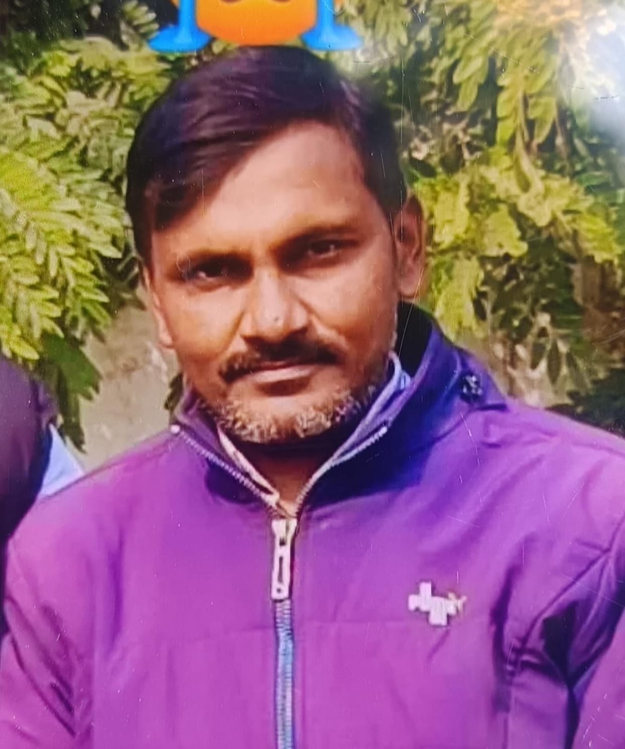 A supply clerk from the Kaushambi DSO office died in a road accident