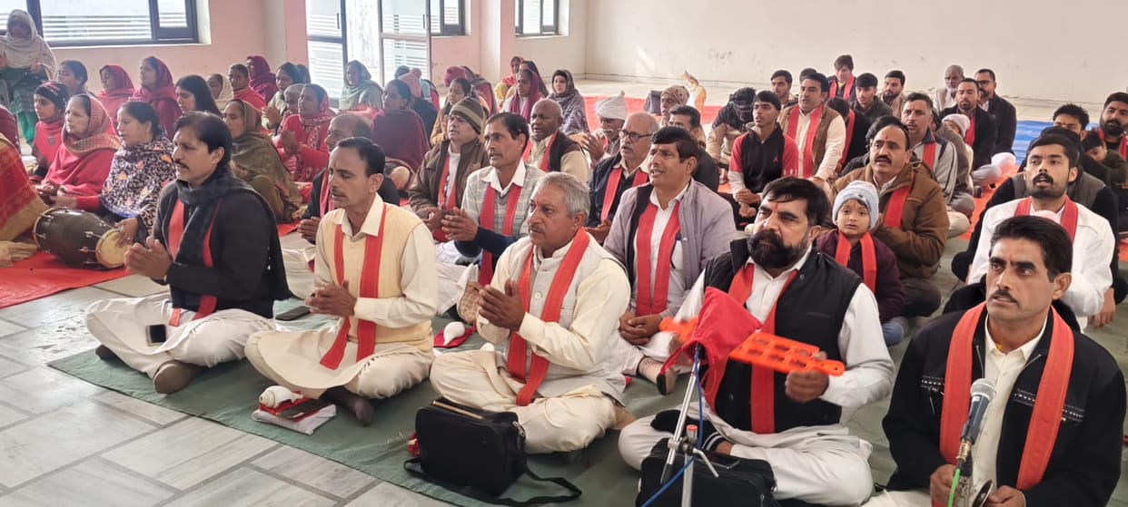 During the Maha Aarti, devotees were given the message to stay away from drugs