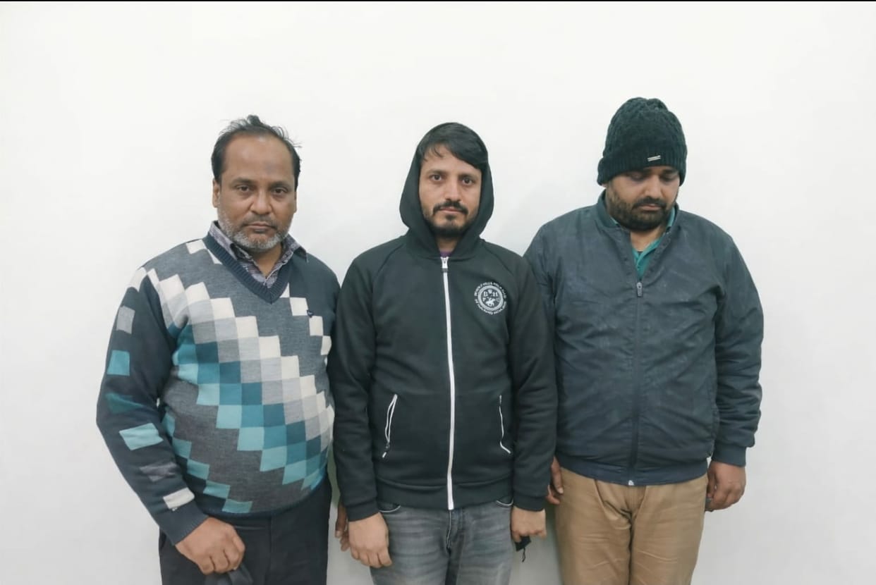 Gang selling fake mark sheets of 25 universities busted