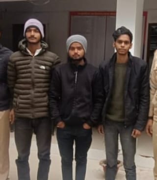 Three cyber fraudsters arrested for duping people in transactions worth 82 lakh rupees by promising benefits from government schemes.