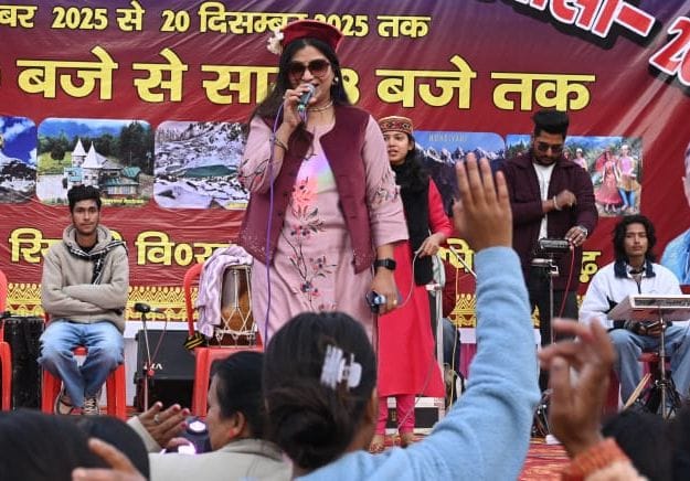 Folk singer Maya Upadhyay enthralled the audience with her songs.