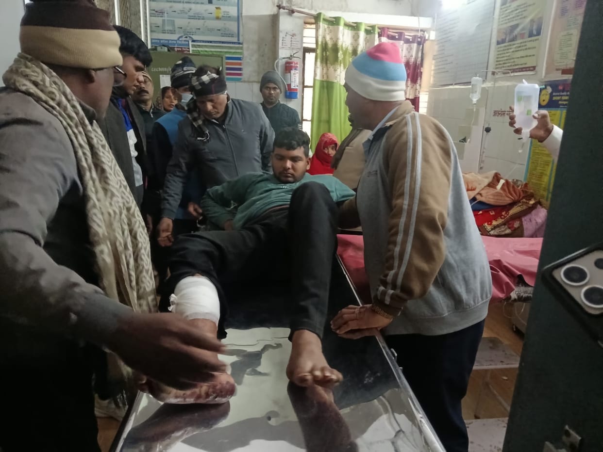 A youth going to play cricket was shot by miscreants riding a bullet.
