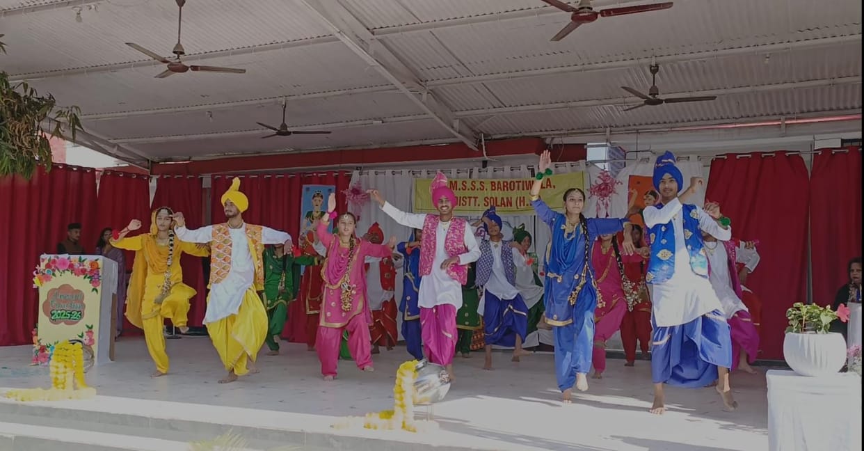 Colourful cultural programme organised at Barotiwala School, meritorious children honoured