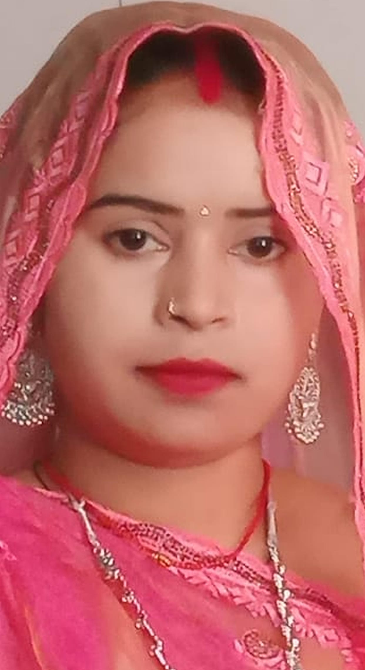 Eight months after marriage, a woman hanged herself to death.