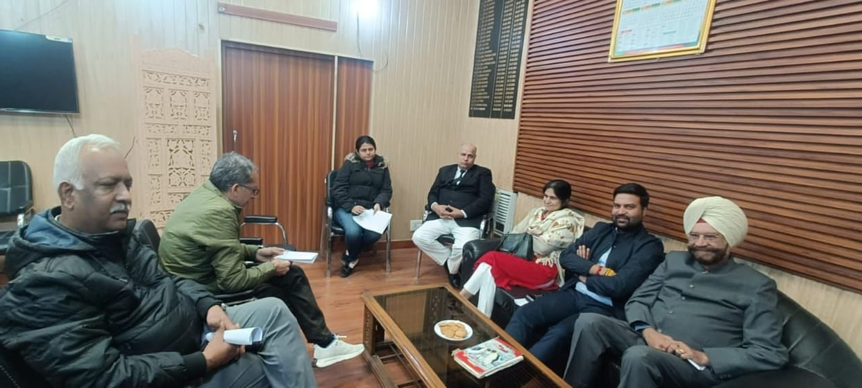 Motion to honor martyrs echoed in the Assembly House