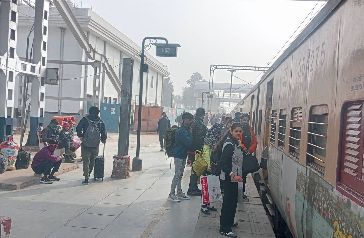 Shan-e-Punjab up-down for 5.5 hours, Bathinda Express 5.5 hours late