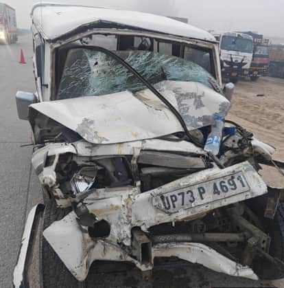 Bolero collided with a truck going ahead, sick old woman died