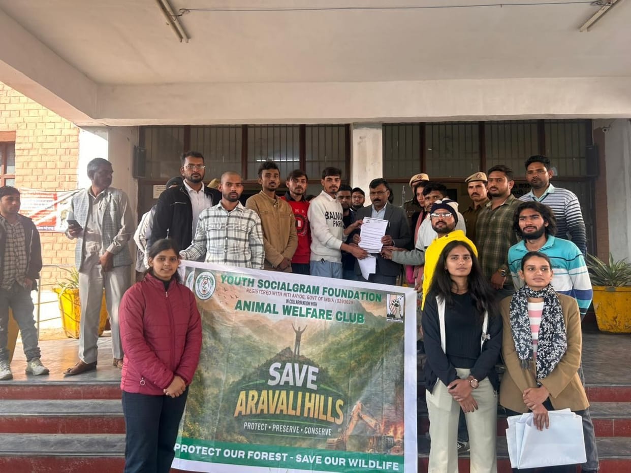 An awareness rally was organized to promote the conservation of the Aravalli hills.
