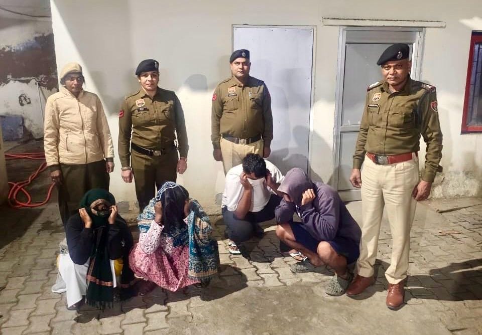 Honeytrap gang busted, Rs 5 lakh extorted from Hisar youth, four people including two women arrested