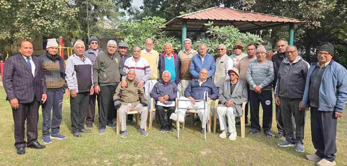 The head of the second faction is accused of not providing financial accounts