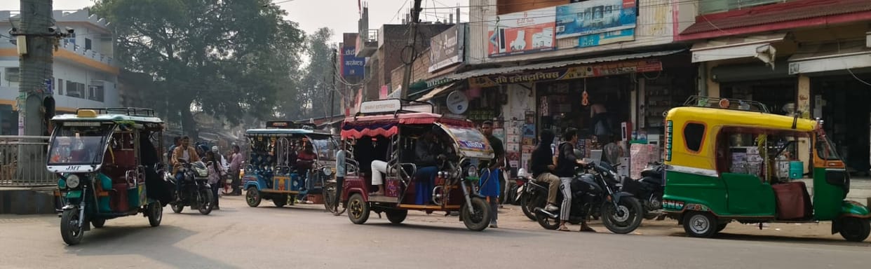 Traffic jams are being created due to vehicles parked haphazardly at intersections, causing inconvenience to people.