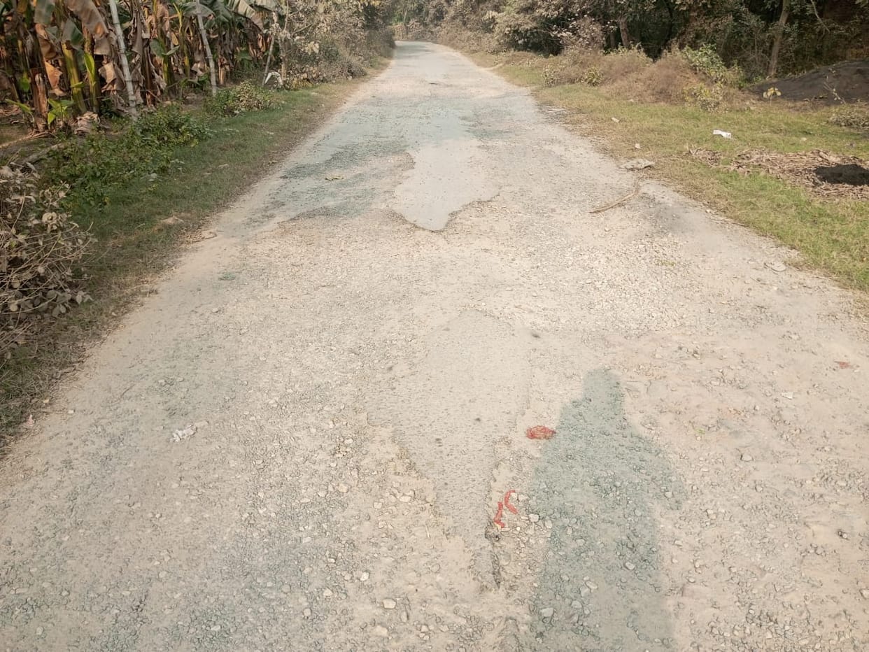 The connecting roads in Mehdawal are in a dilapidated condition, making transportation difficult.