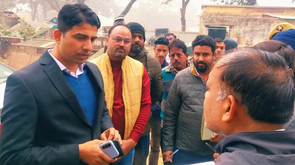 Instructions have been given to quickly repair the roads dug up in Tilhar and Katra.