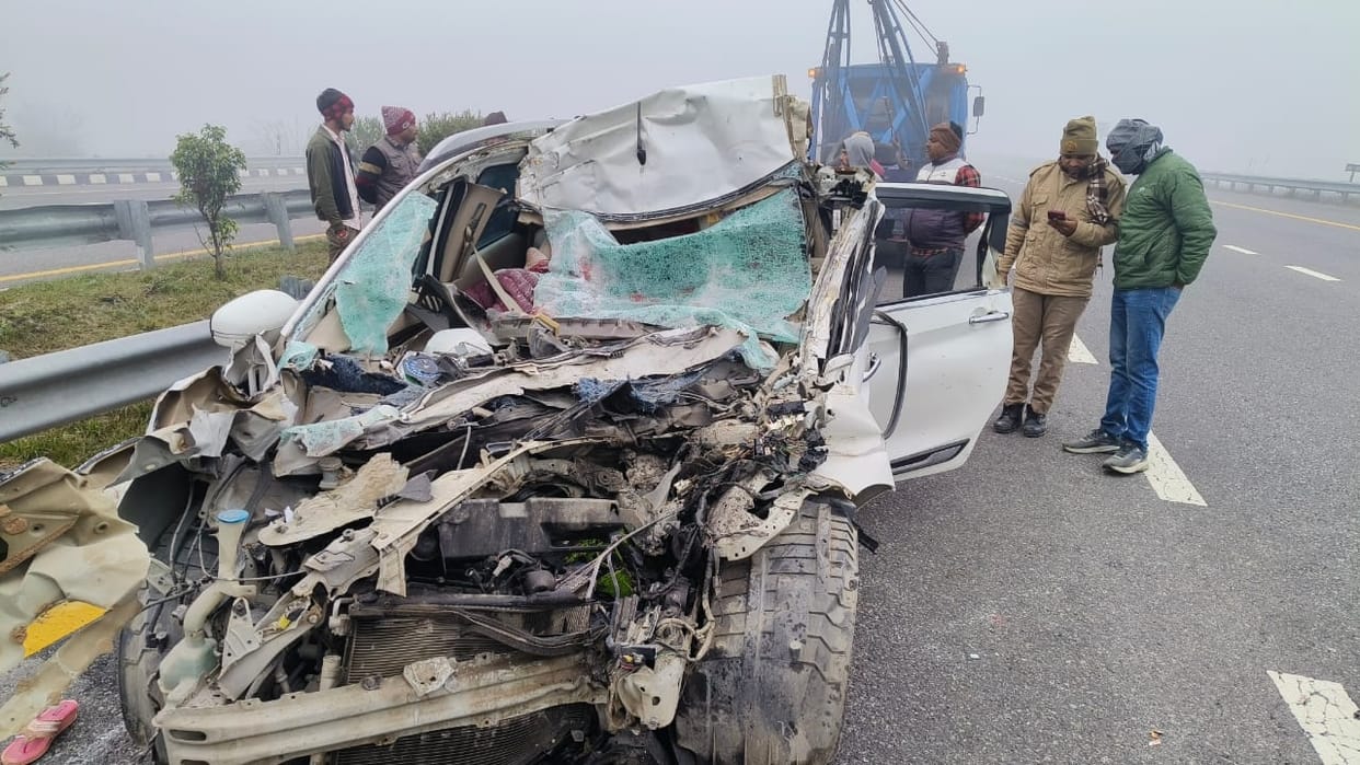 Three people died and eight were injured in an accident on the Purvanchal Expressway