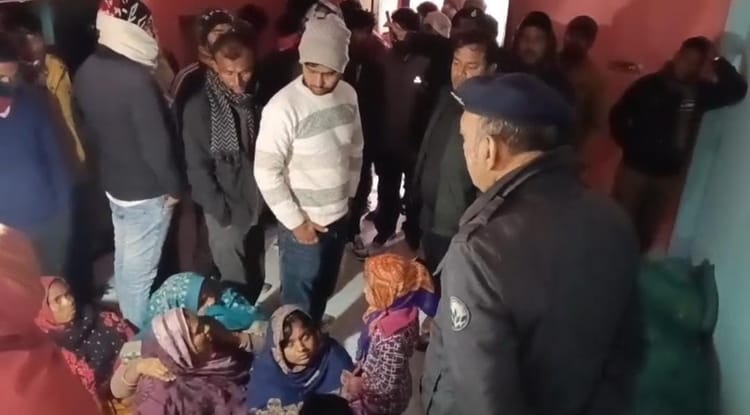 Bihar: पारिवारिक कलह बना खूनी खेल, पति ने गरासे से पत्नी की नृशंस हत्या, भागते वक्त ग्रामीणों ने दबोचा