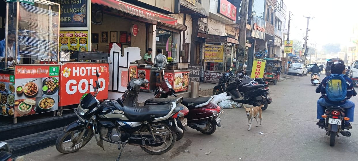 Illegal parking has become a problem in the city, causing traffic jams from Circular Road to the market.