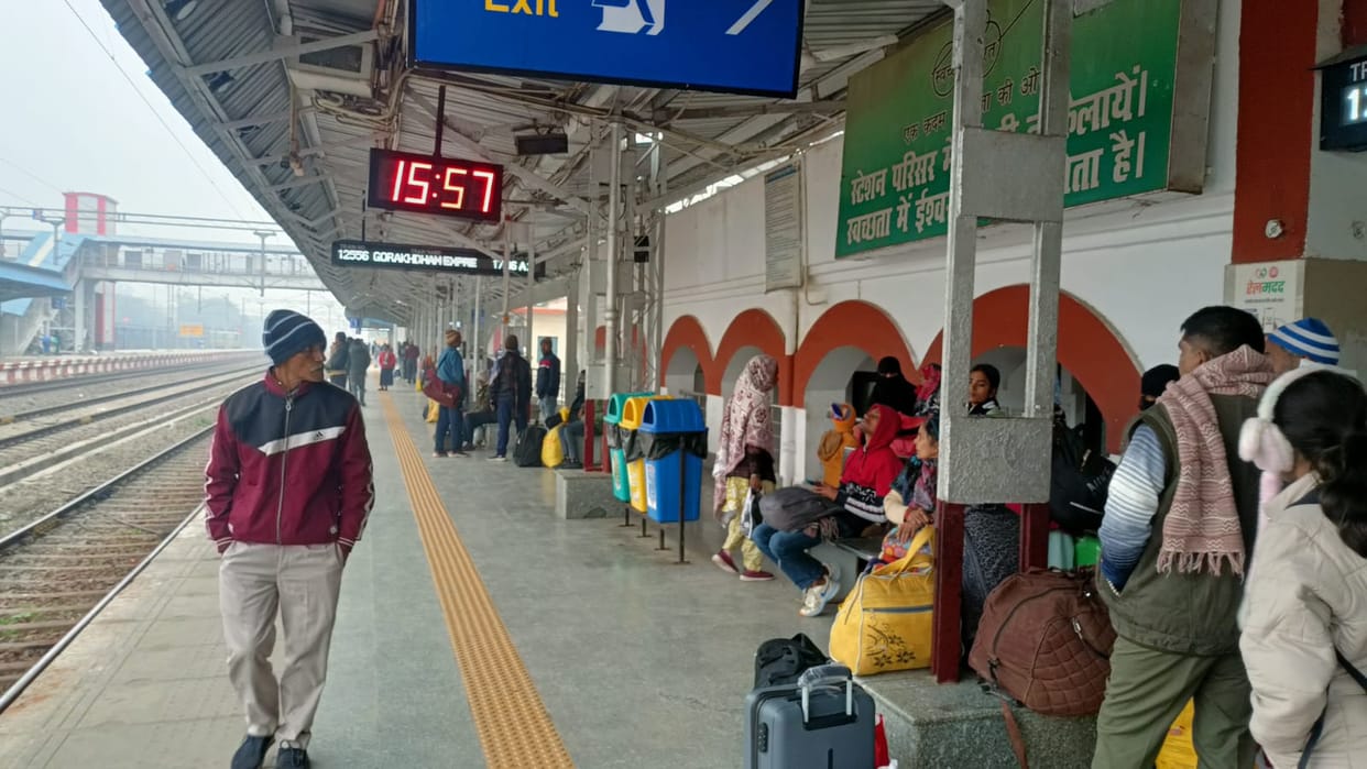 The Gorakhdham Express was seven hours late, while the Jan Sadharan Express was three hours late.