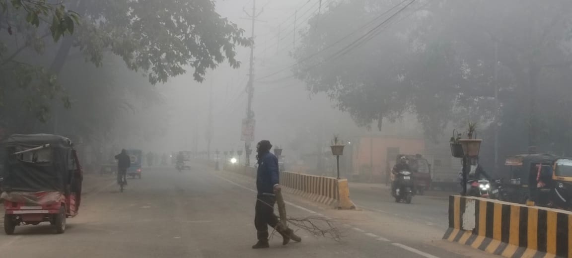 The cold wind amidst the fog has intensified the chill... Schools will remain closed today as well.