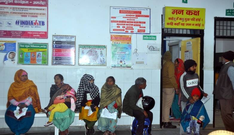 Patients traveled 70 km in the cold, only to find no doctors at the OPD.