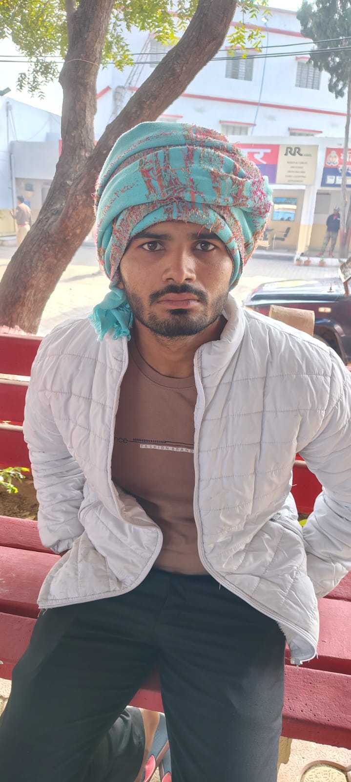 Shopkeeper beaten for not giving goods on credit