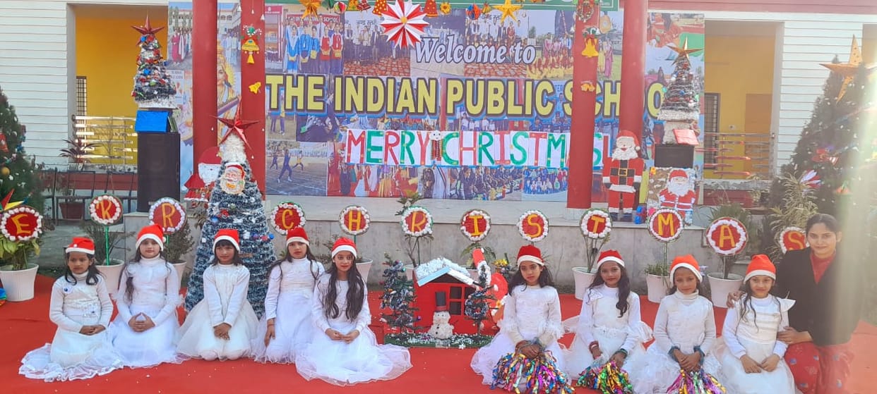 The New Year and Christmas celebrations were celebrated with great fanfare.