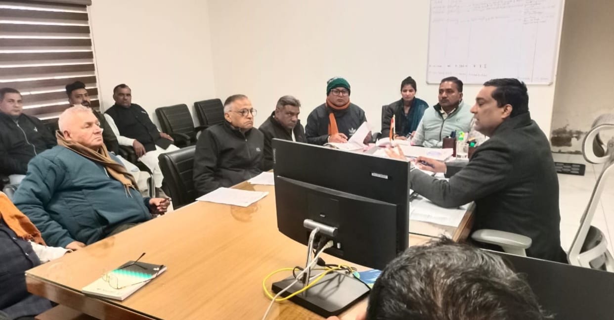 An agreement was reached on the employees' demands, and the Public Health Employees' Union postponed the proposed protest.