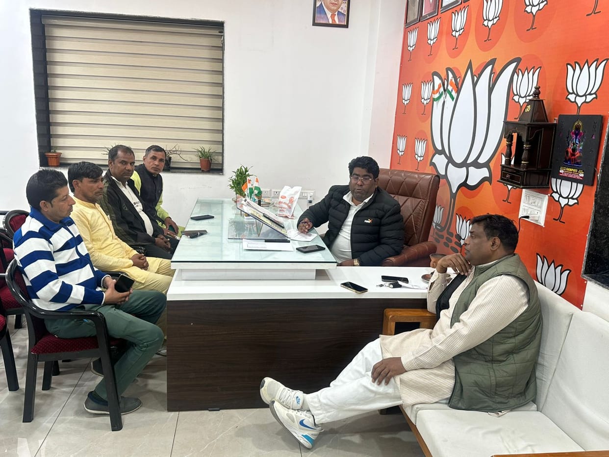 A meeting was held regarding the CM Window in the Jhajjar assembly constituency.