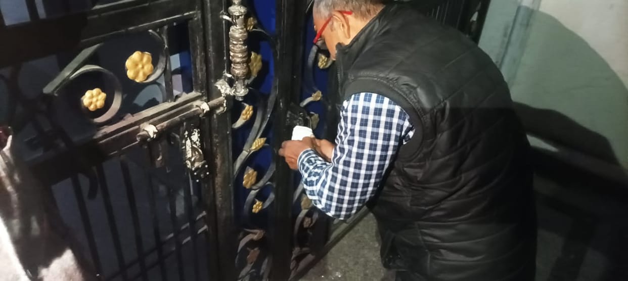 Three illegally operating hospitals were sealed by the health department team.