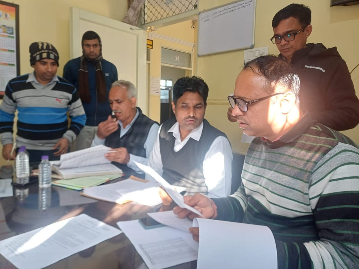 Flying squad inspections found many employees absent, complaints and files pending.