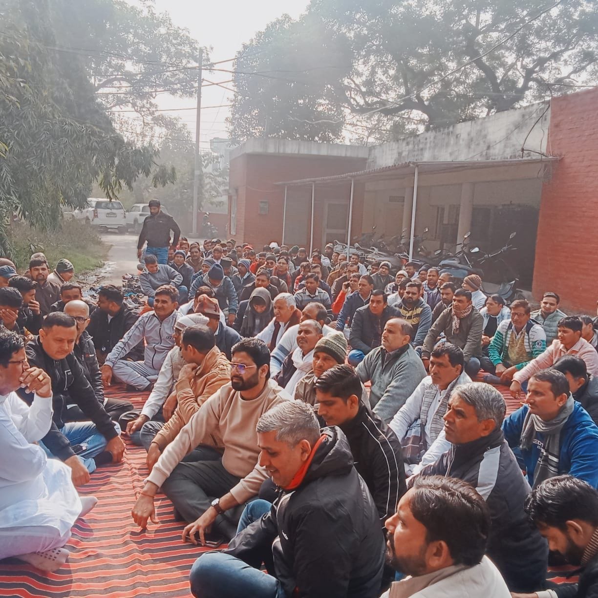 Electricity workers staged a sit-in protest over their demands