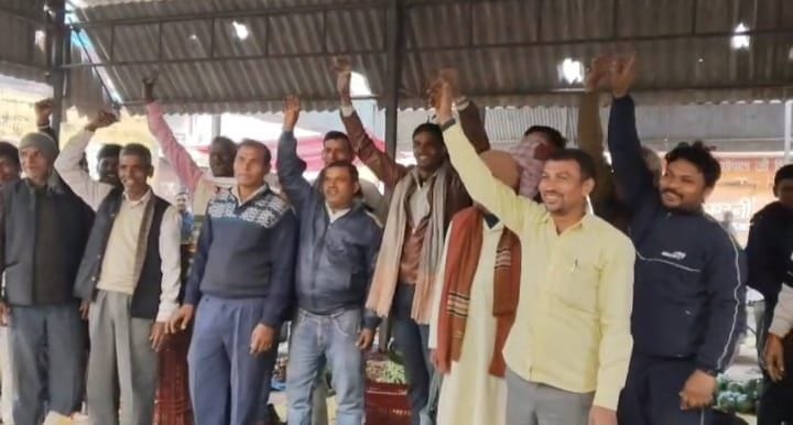 Protest against the proposed shopping complex in the vegetable market