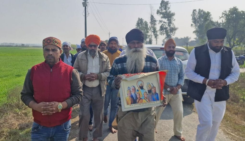 Prabhat Pheri was taken out on Veer Bal Diwas