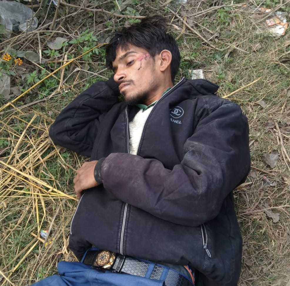Laborer falls victim to poisoning, mobile phone and cash stolen.