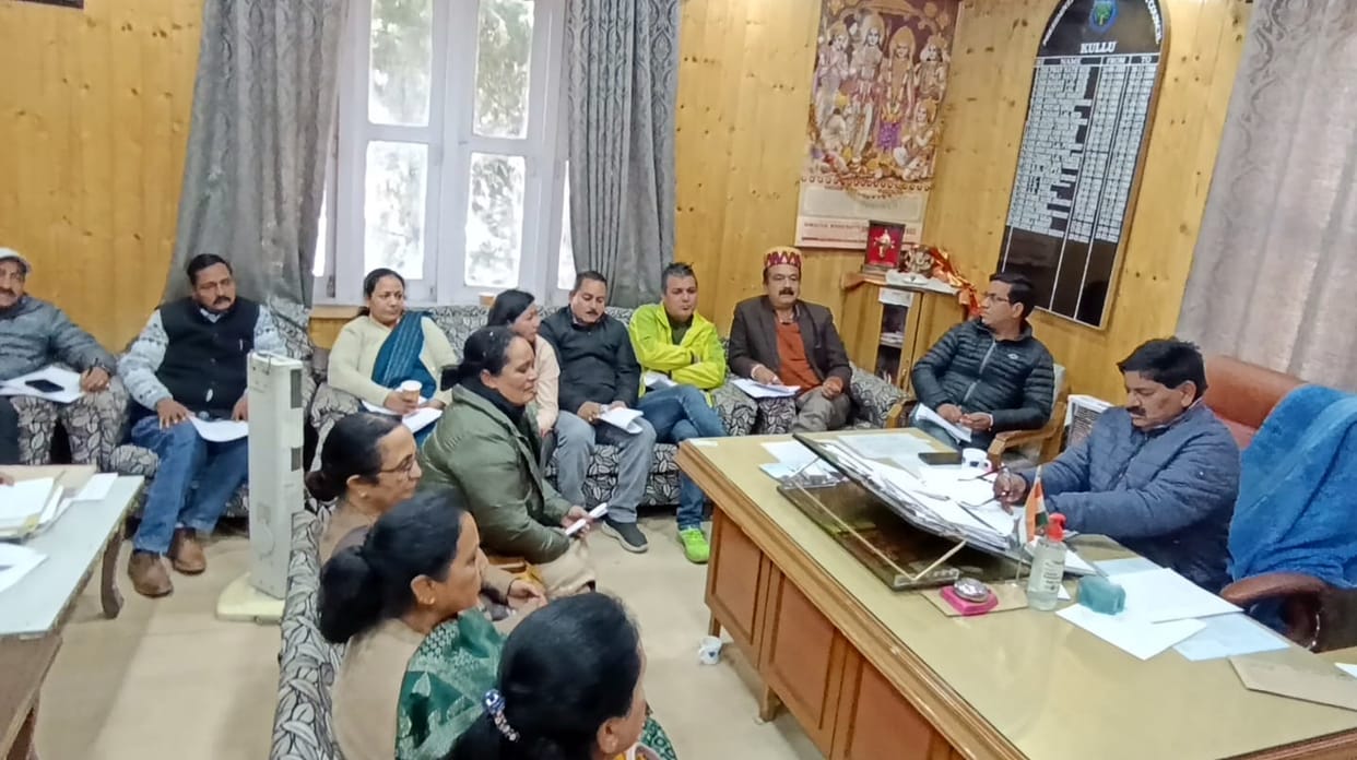 Issues of electricity, water and sewerage were raised loudly in the House.