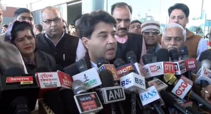 On potholes on roads, Scindia said, "Congress has put MP in a pit, repairing it is impossible."