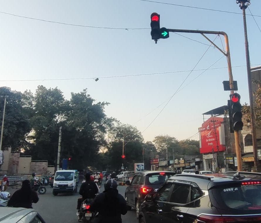 16 traffic signals will control 1.20 lakh vehicles on the roads.
