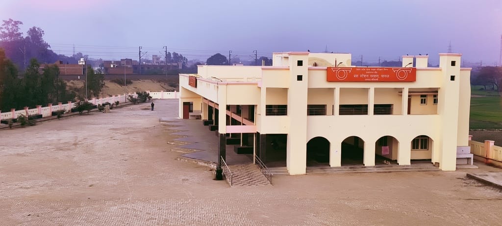 The Parsara bus station, built at a cost of 6.29 crore, has not yet been inaugurated, causing inconvenience to passengers