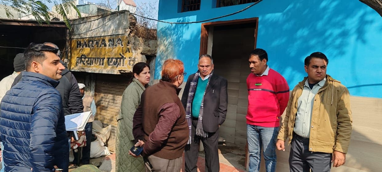 The mayor gave instructions to remove the deficiencies found in the toilets.