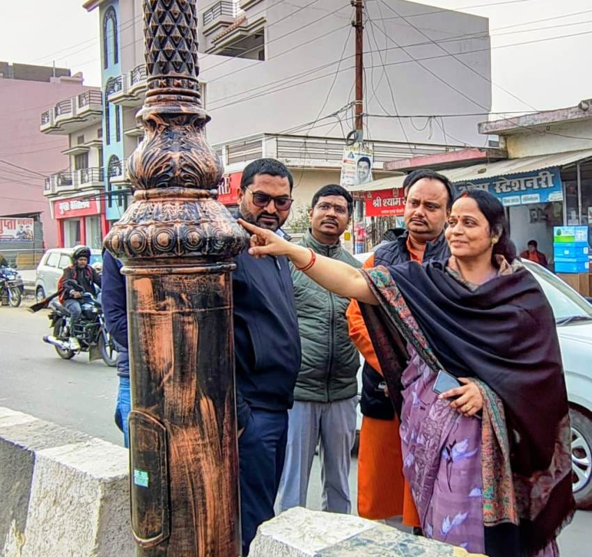 The Municipal Corporation will install 54 designer streetlights in the city.