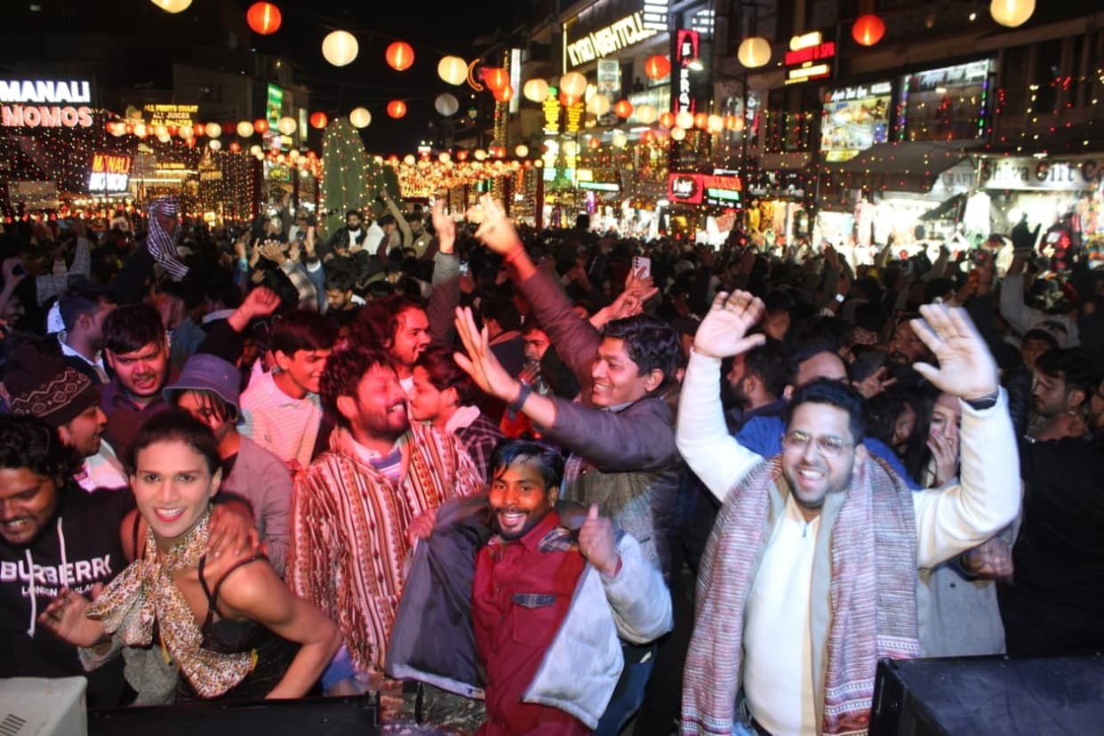 Police alert for the safety of tourists: SP