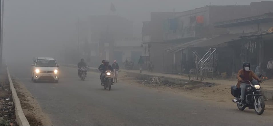 Visibility less than four meters from 11 PM to dawnVisibility less than four meters from 11 PM to dawn