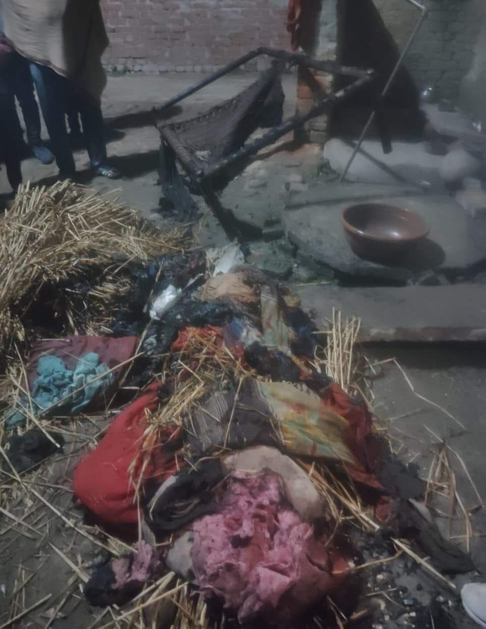 Goods burnt in the fire that broke out in Mahuji of Dhina. Dialogue