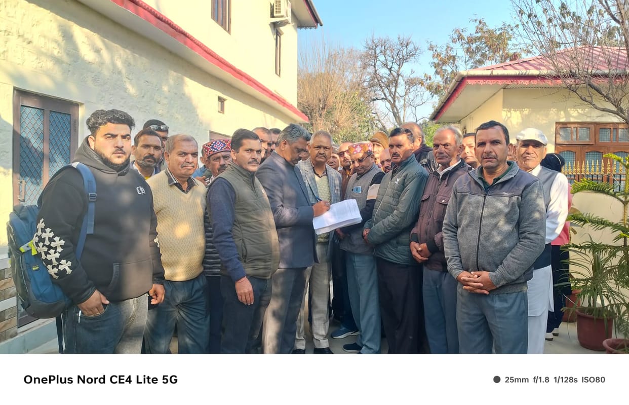 The people of four villages of Dhamrol Panchayat raised the demand to make Jol a new Panchayat.